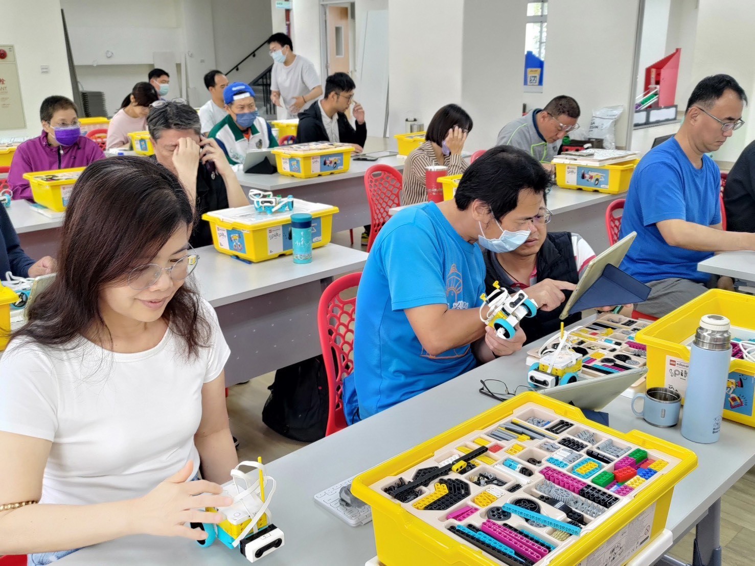 台南市辦機器人教師研習，提升教學科技應用能力