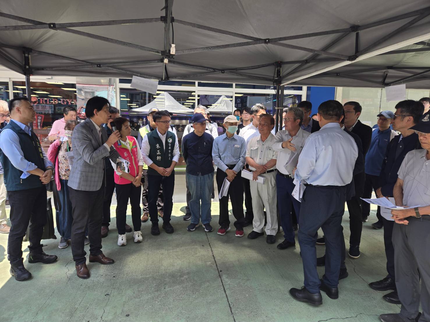 行政院工程會勘察台南捷運第一期藍線，審議通過工程經費後將可招標