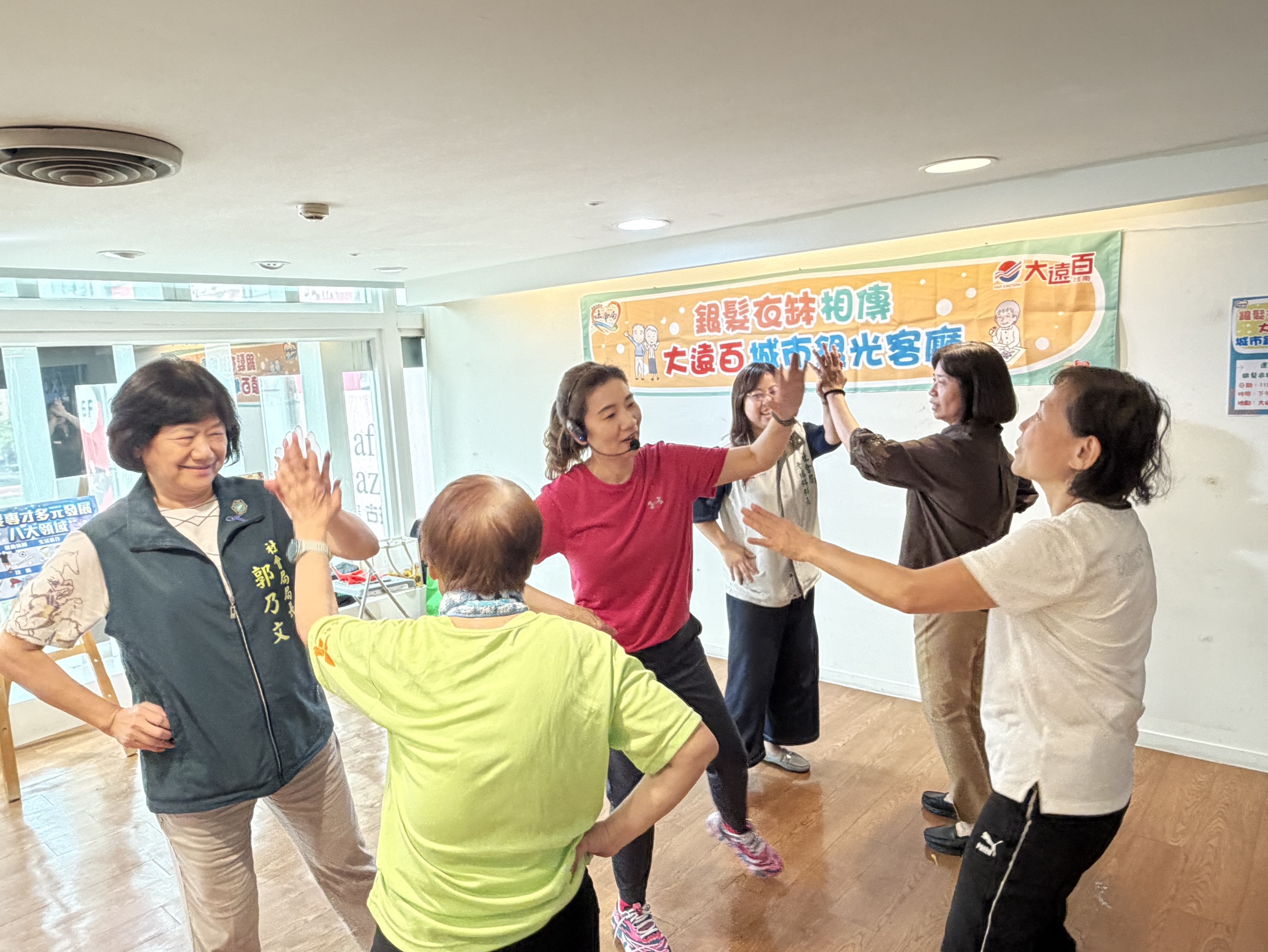 大遠百變身城市客廳，打造百貨講堂空間