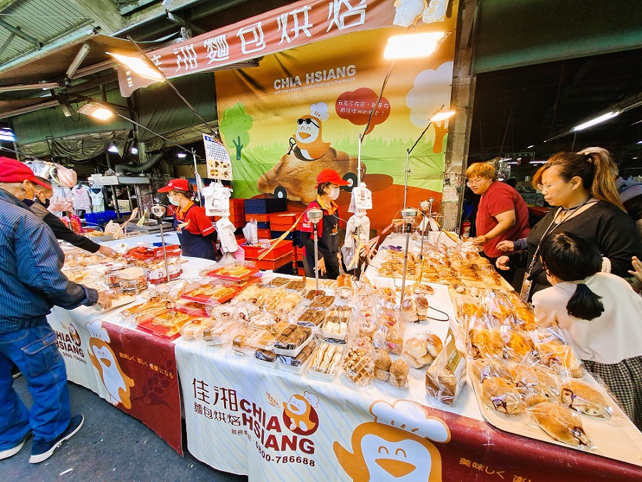 「鹹甜引路臺南味」物超所值，平價行銷，「佳湘麵包烘焙」大通膨時代下的幸福存在