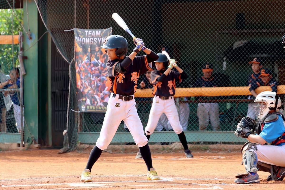 台南市崇學國小棒球隊 奪下全國賽殿軍 成果豐碩