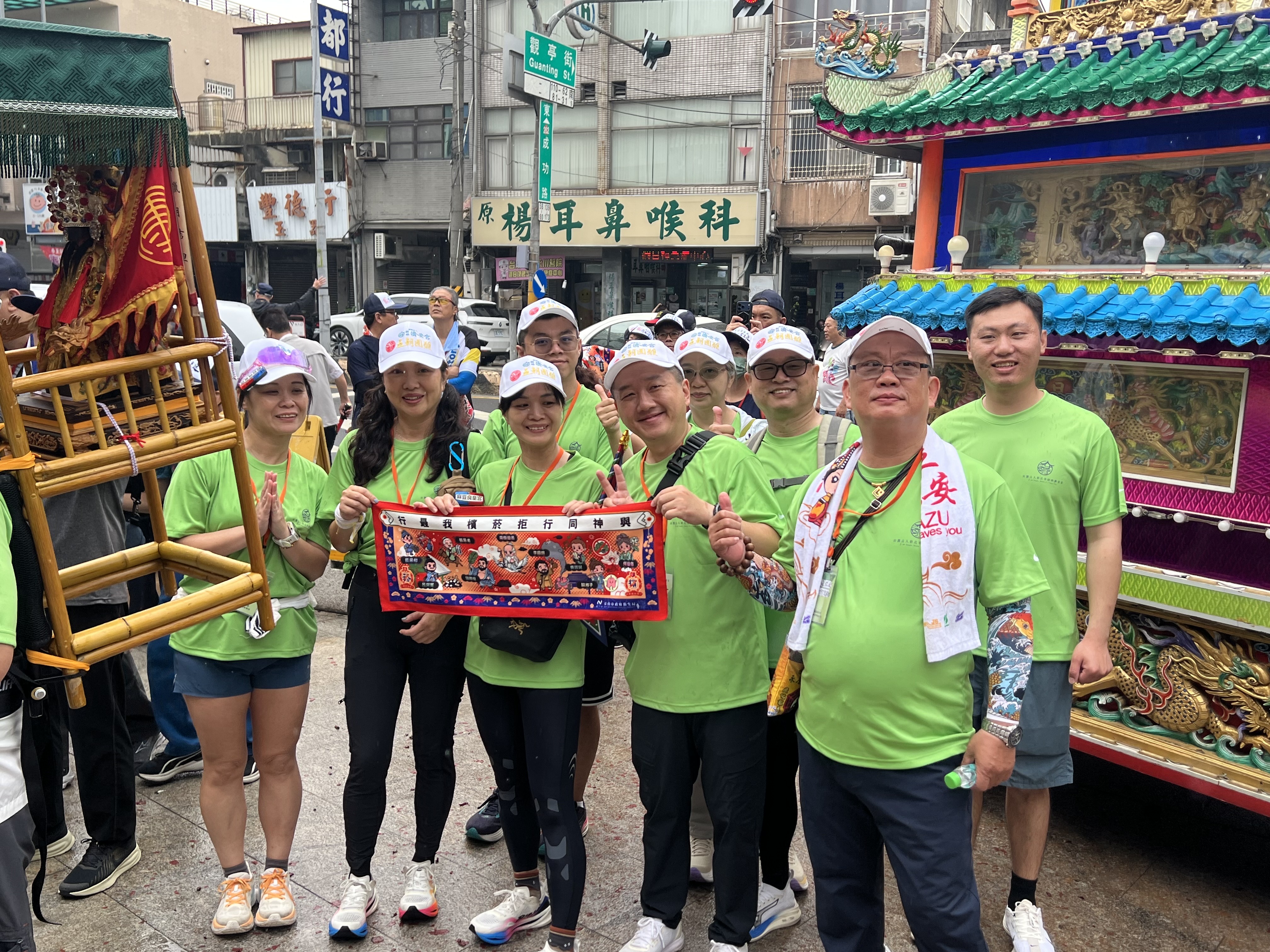 與神同行拒菸檳！衛生局號召青少年臺南保生大帝前宣誓健康生活