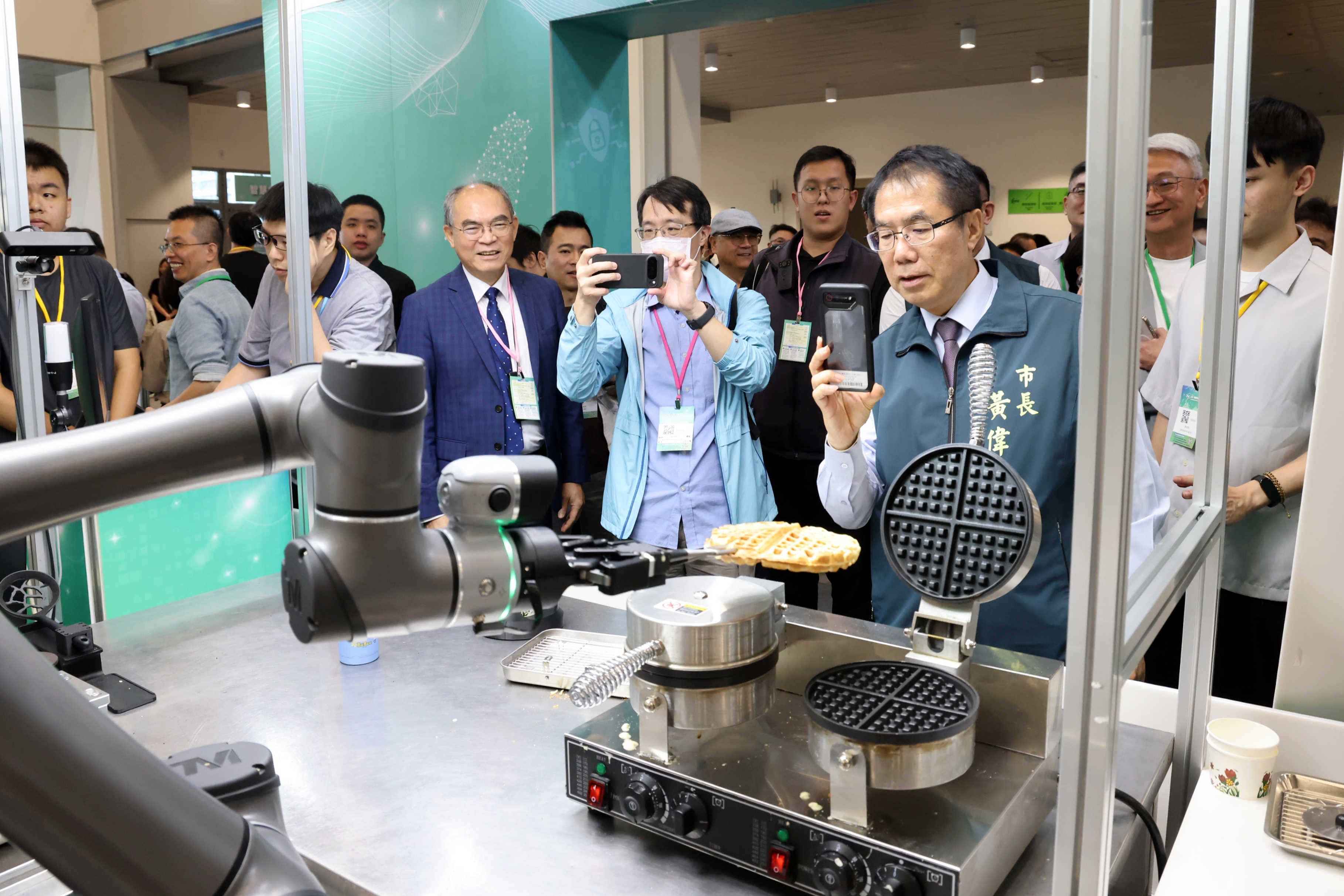 首屆「AI IMPACT：智慧城市與大南方成果展示」登場　台南引領大南方AI新動能