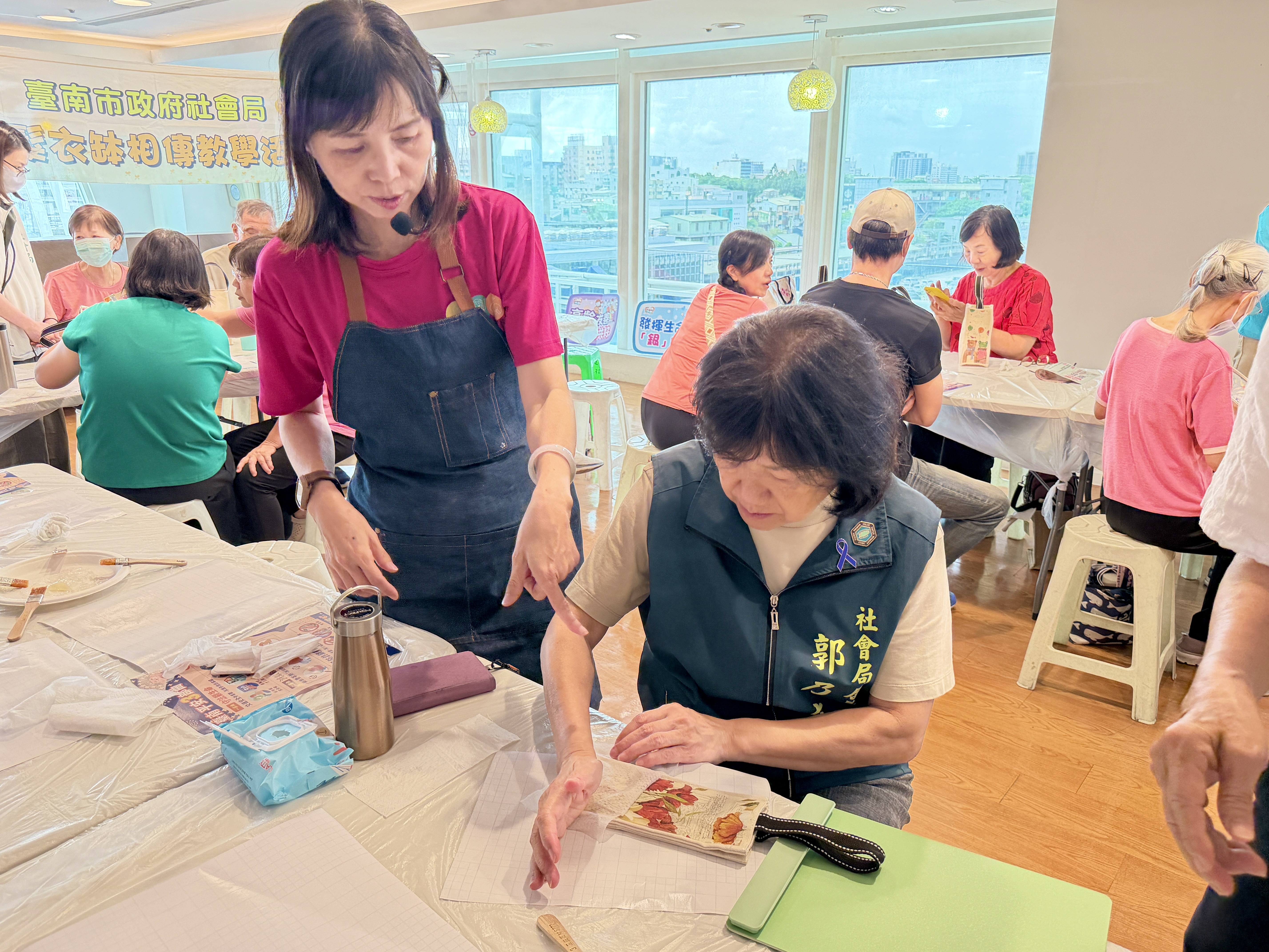 在地活躍老化活動熱力接棒，銀光再現進駐大遠百