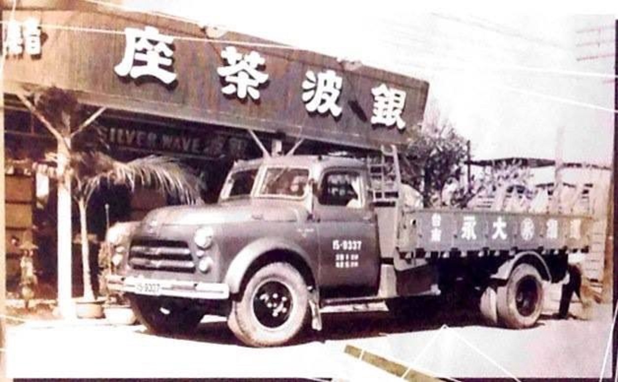 「鹹甜引路臺南味」老派才有的工法與硬氣，「銀波布丁」引進苦甜交融的甜蜜滋味