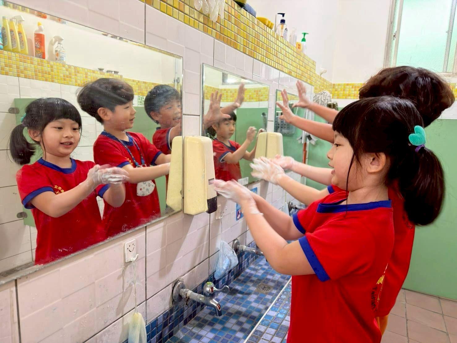 台南市教育局提醒：腸病毒疫情升溫，落實洗手5時機與5步驟，守護幼童健康