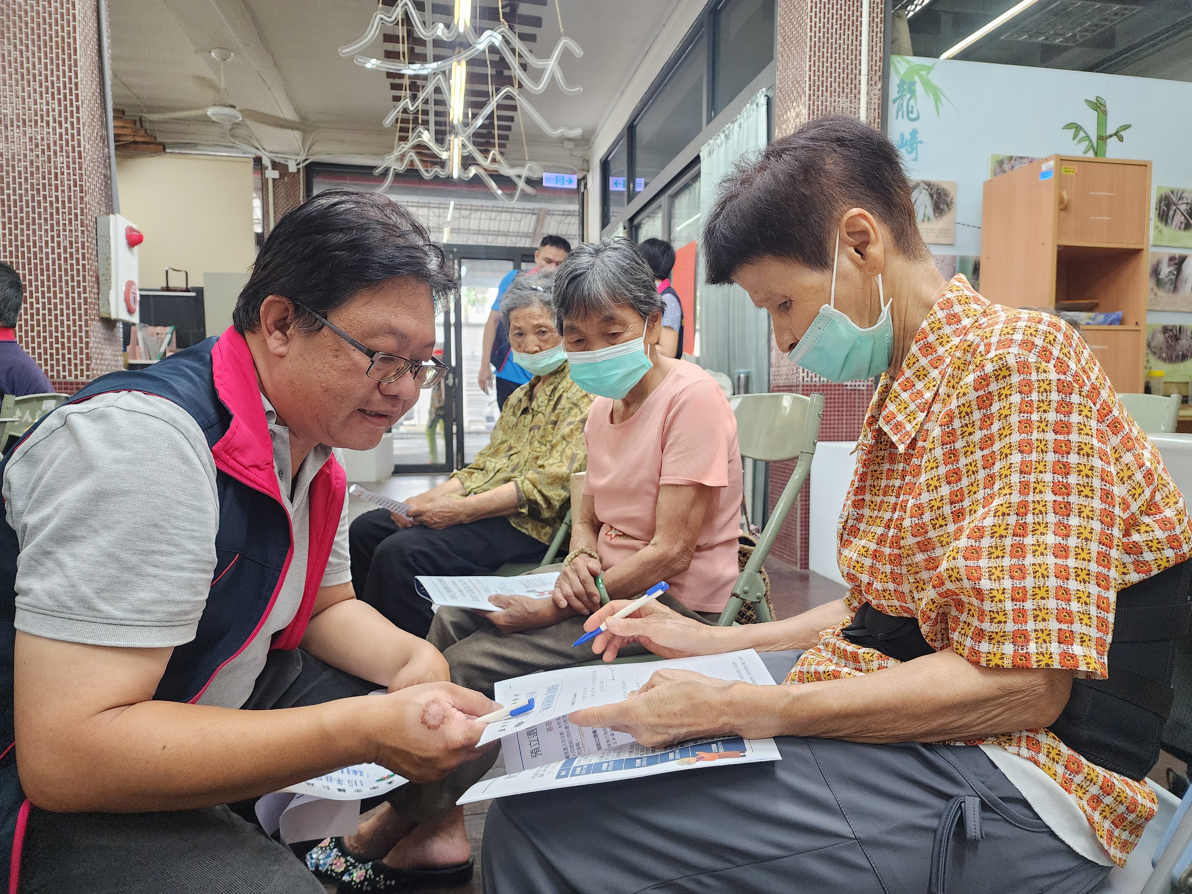 歸仁地政巡迴銀髮社區 推《長春攻略》守護財產安全
