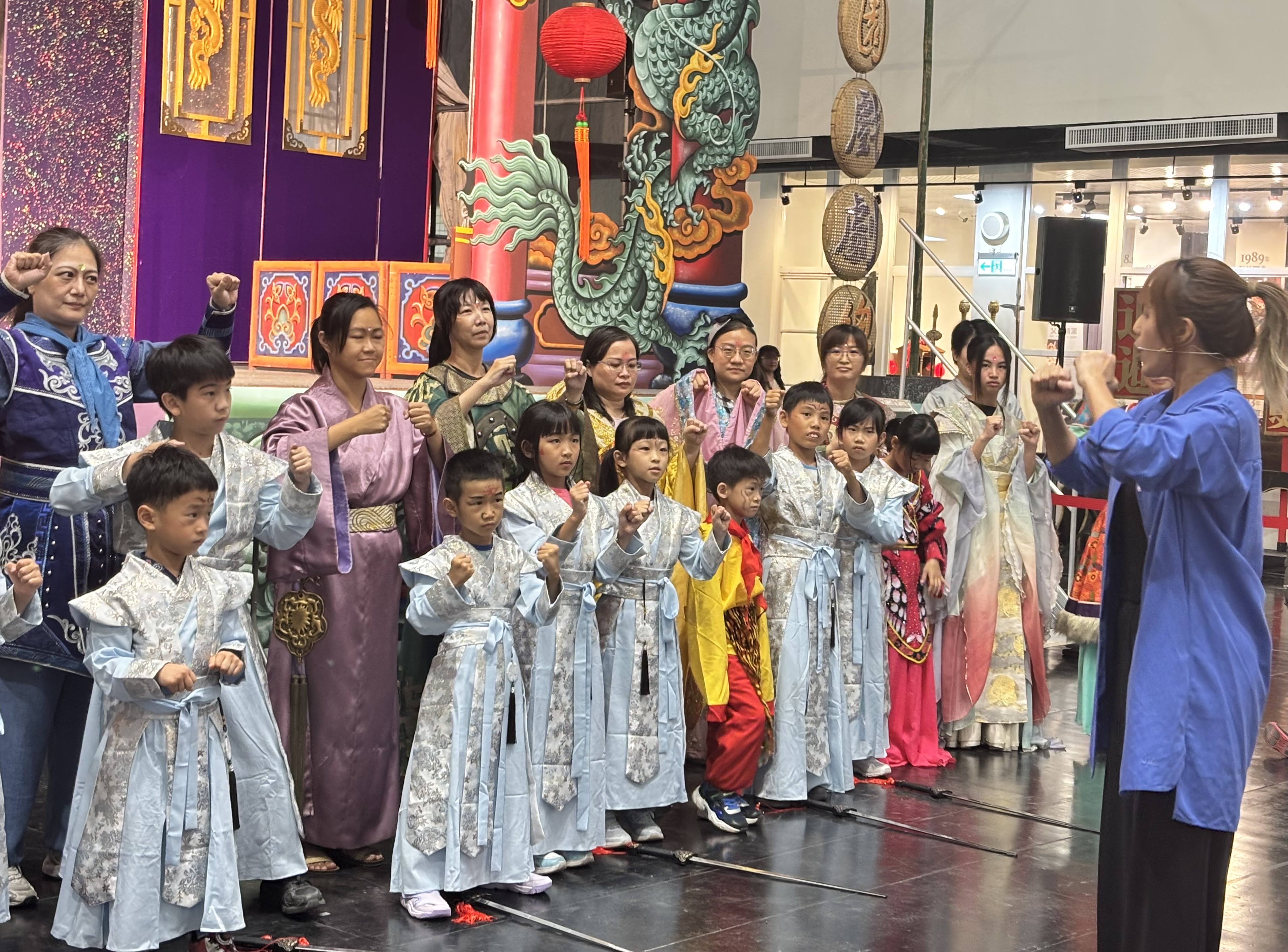 「粉墨登場・溫馨五月親子戲服體驗」圓滿落幕　財稅X地政X警察聯合防詐宣導寓教於樂獲好評