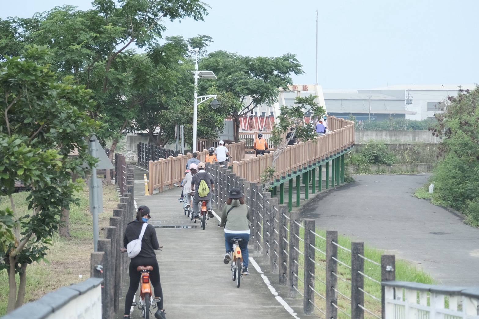 「一騎i臺南」響應世界自行車日   千人齊聚奇美博物館  騎訪二仁溪自行車道 感受臺南海岸與生態風光