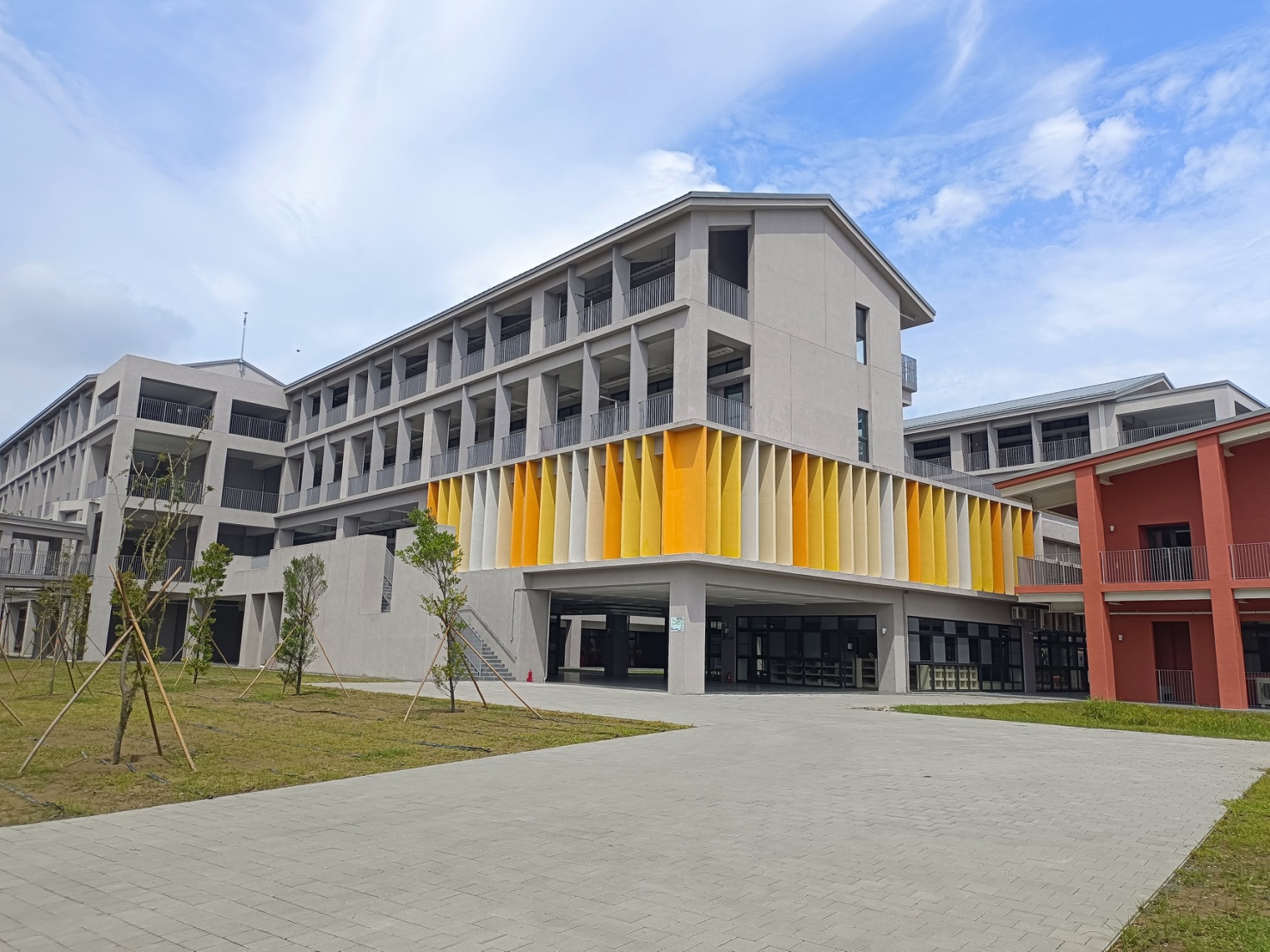 沙崙國際高中取得鑽石級綠建築標章 打造雙語國際、科技創新、人文永續新校園