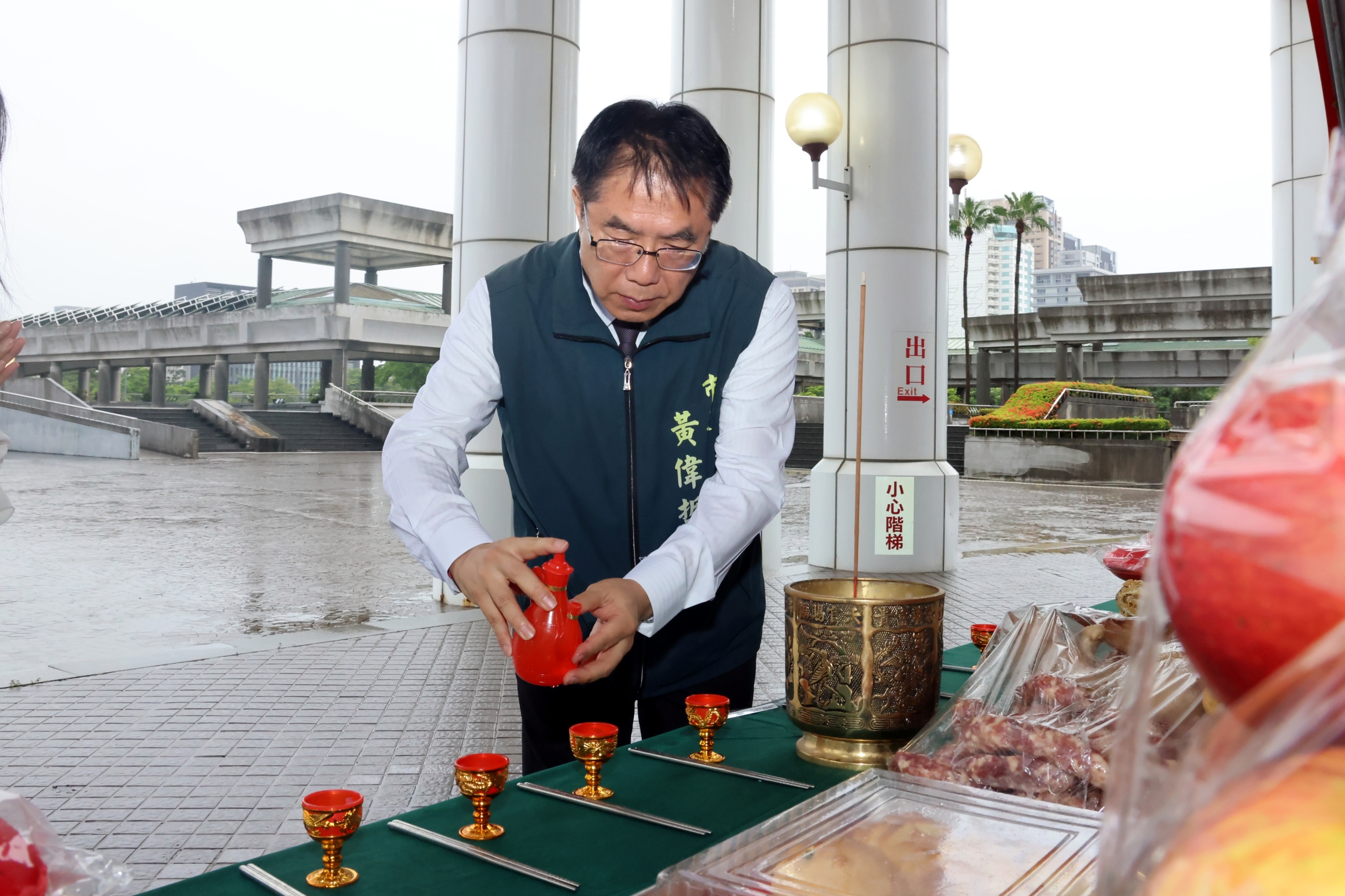 南市府舉行中元普渡  黃偉哲祈求市政推展順利、市民健康平安