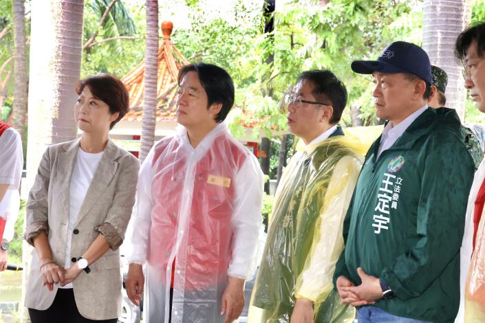 賴總統視察永康崑大周邊淹水　黃偉哲提治水改善計畫獲中央支持