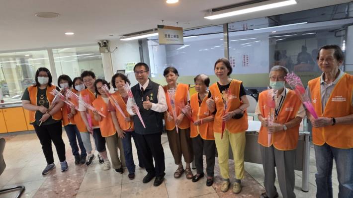 偉哲市長祝福「臺南熱情的媽媽」母親節快樂