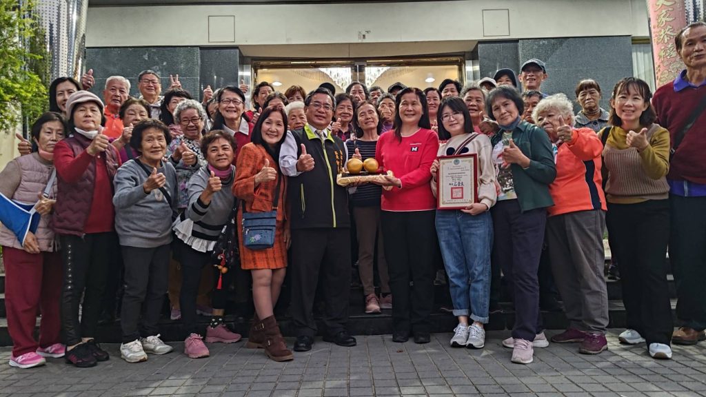 落實在地安老 楠西社區獲金點獎